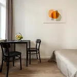 Air Apartment 114